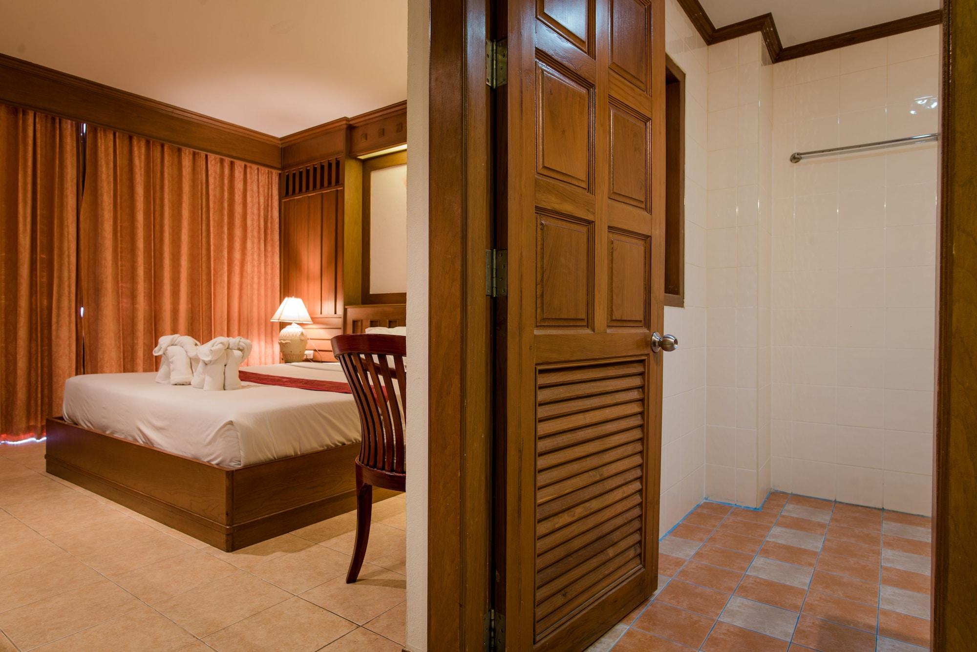 Cello Hotel Patong Exterior foto