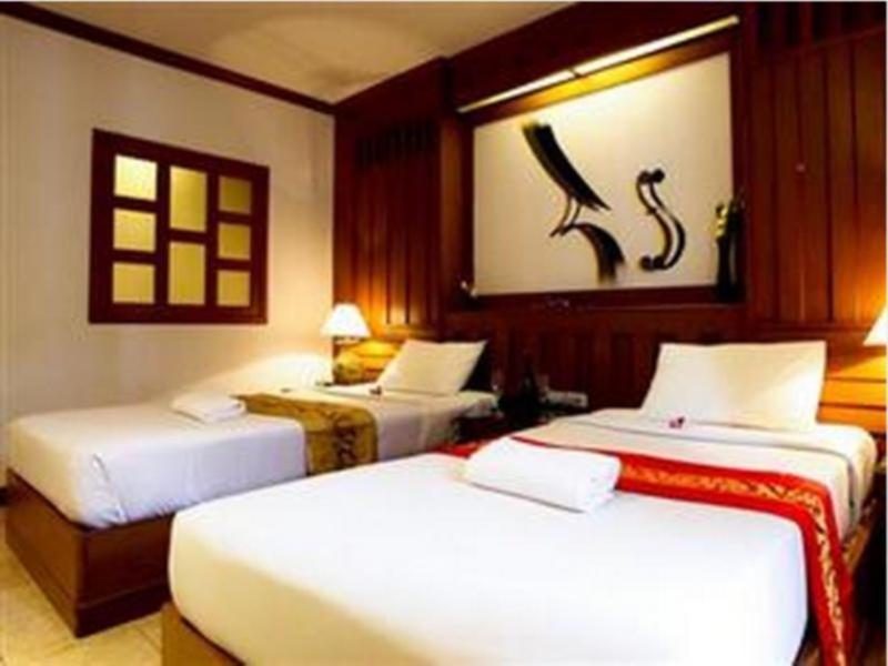 Cello Hotel Patong Exterior foto